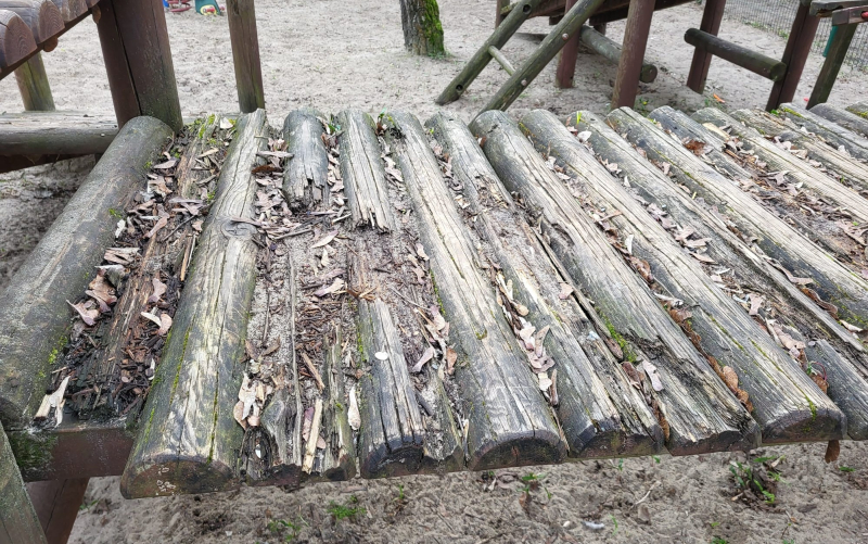 5/7 Zamknięty plac zabaw przy ul. Łużyckiej