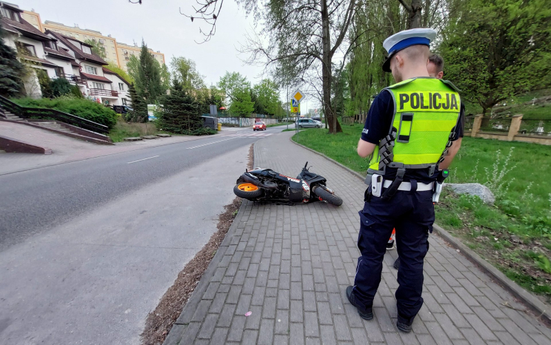 3/6 Porzucił skuter i uciekł na cmentarz
