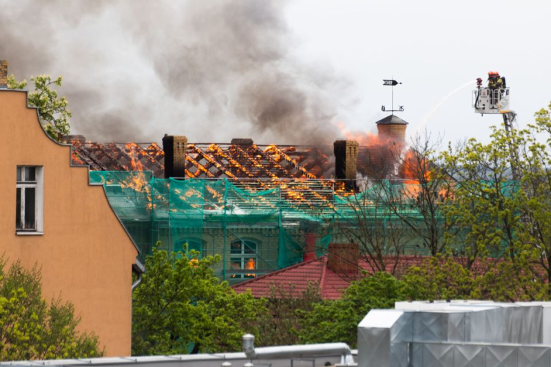 7/13 Pożar budynków AJP w Gorzowie