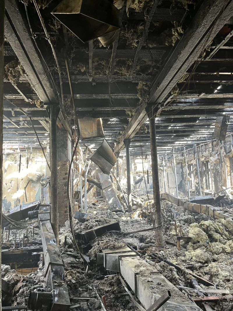 11/11 Tak wyglądają wnętrza spalonych budynków AJP