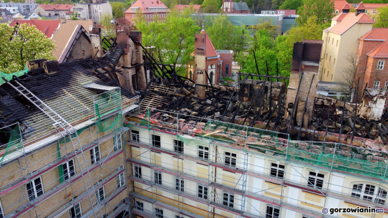 3/7 Zniszczenia po pożarze AJP w Gorzowie