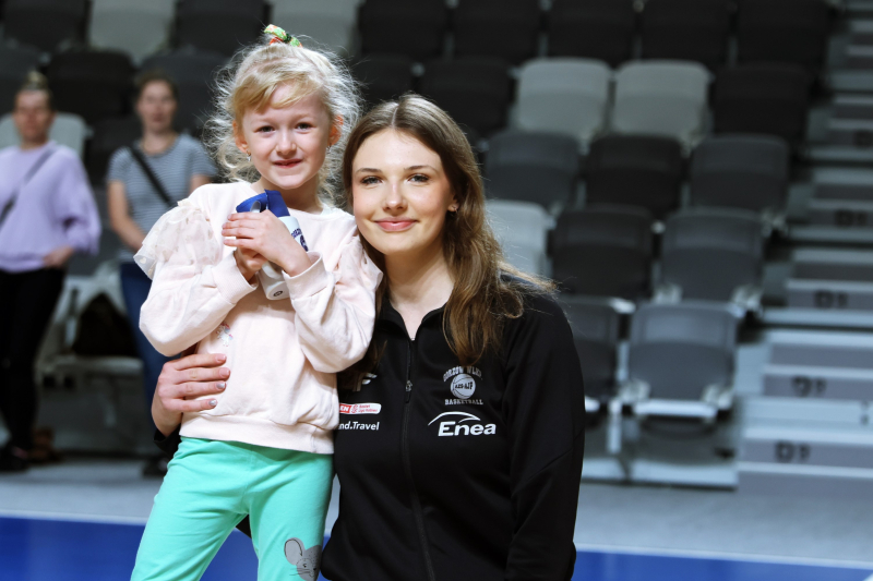 11/128 Lekcja WF z wicemistrzyniami Polski w Arenie Gorzów