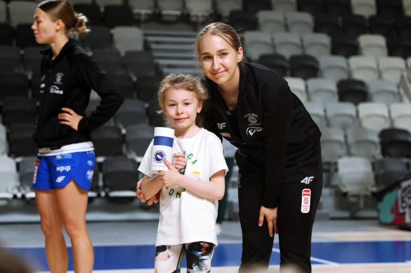 14/128 Lekcja WF z wicemistrzyniami Polski w Arenie Gorzów