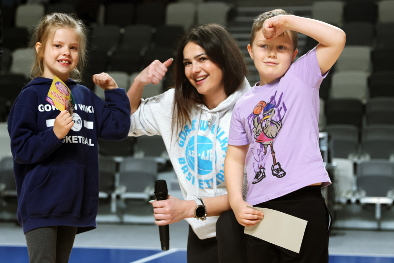 17/128 Lekcja WF z wicemistrzyniami Polski w Arenie Gorzów