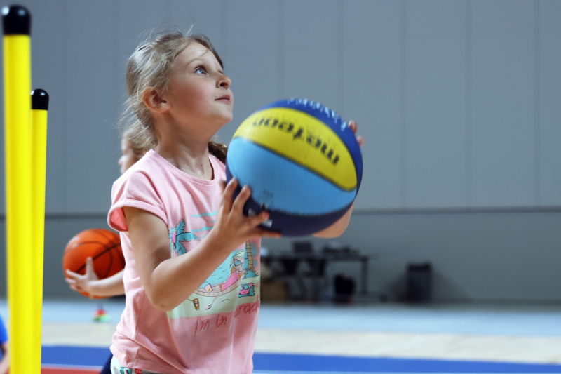 27/128 Lekcja WF z wicemistrzyniami Polski w Arenie Gorzów