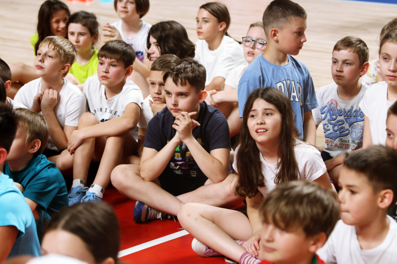 63/128 Lekcja WF z wicemistrzyniami Polski w Arenie Gorzów