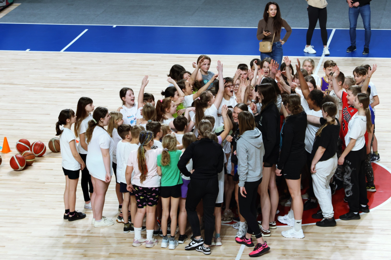 70/128 Lekcja WF z wicemistrzyniami Polski w Arenie Gorzów