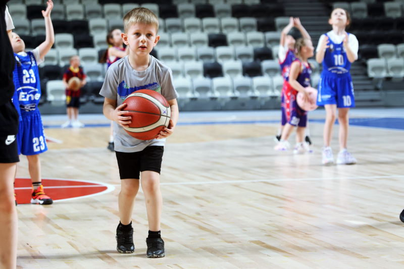 75/128 Lekcja WF z wicemistrzyniami Polski w Arenie Gorzów