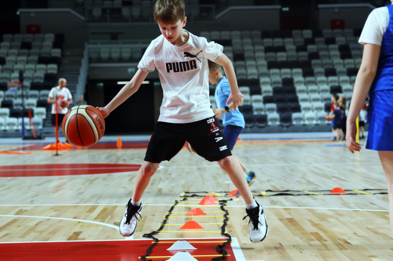 85/128 Lekcja WF z wicemistrzyniami Polski w Arenie Gorzów