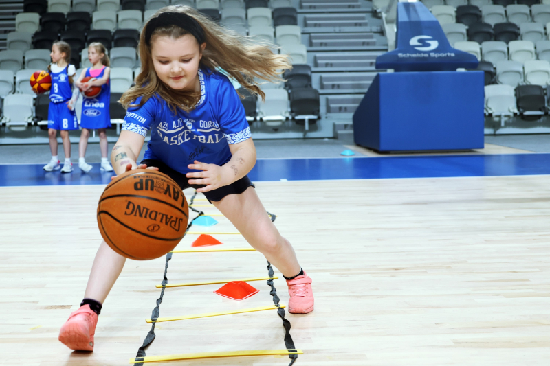 101/128 Lekcja WF z wicemistrzyniami Polski w Arenie Gorzów