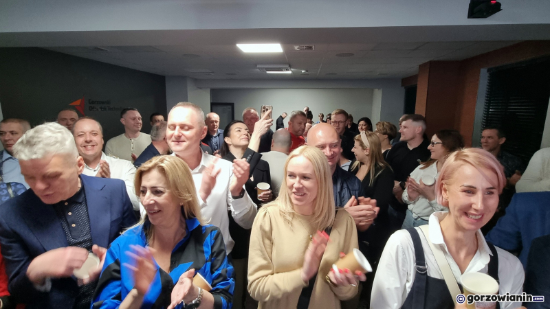 8/10 Wieczór wyborczy w sztabie Jacka Wójcickiego
