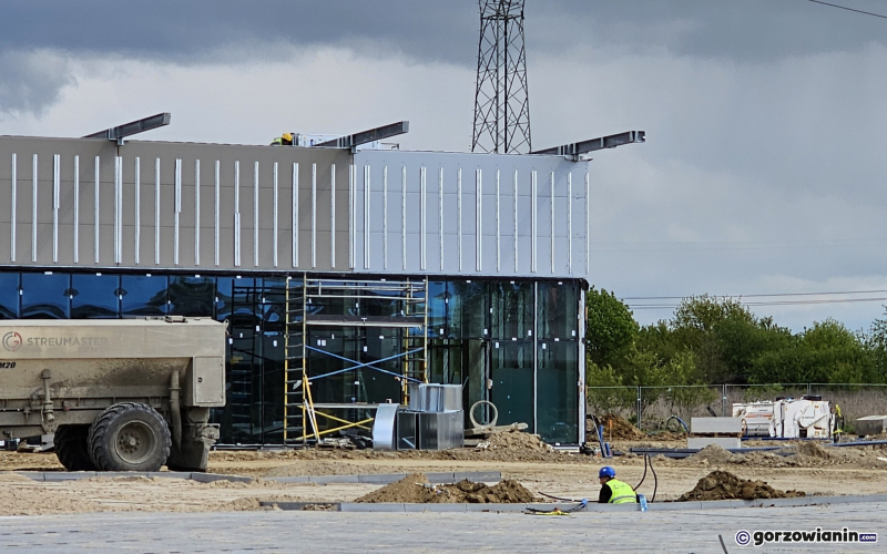13/24 Tak wygląda park handlowy Silwana od środka