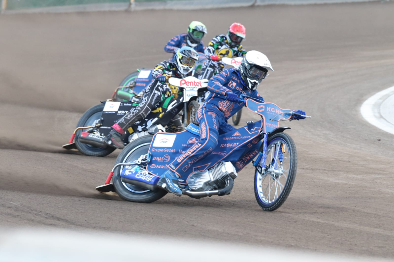 17/52 Żużel: NovyHotel Falubaz Zielona Góra - ebut.pl Stal Gorzów