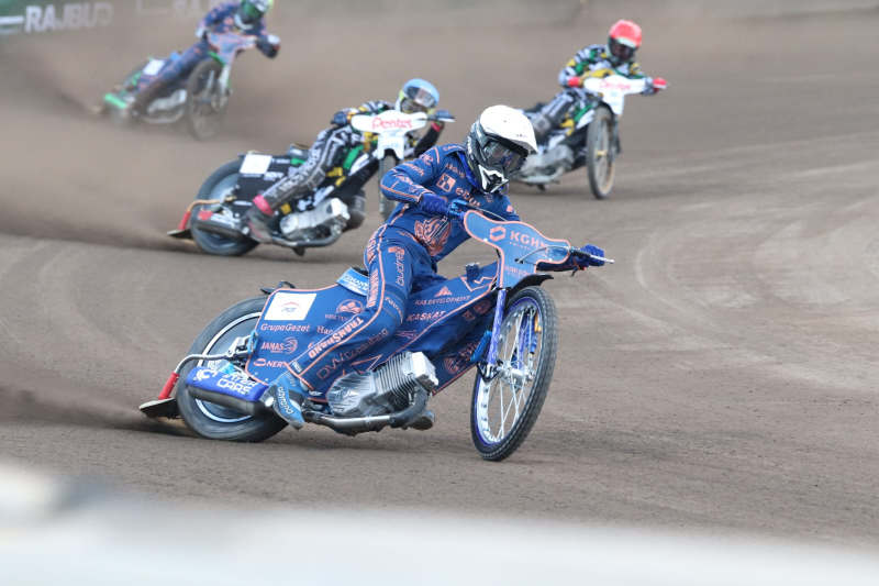 20/52 Żużel: NovyHotel Falubaz Zielona Góra - ebut.pl Stal Gorzów