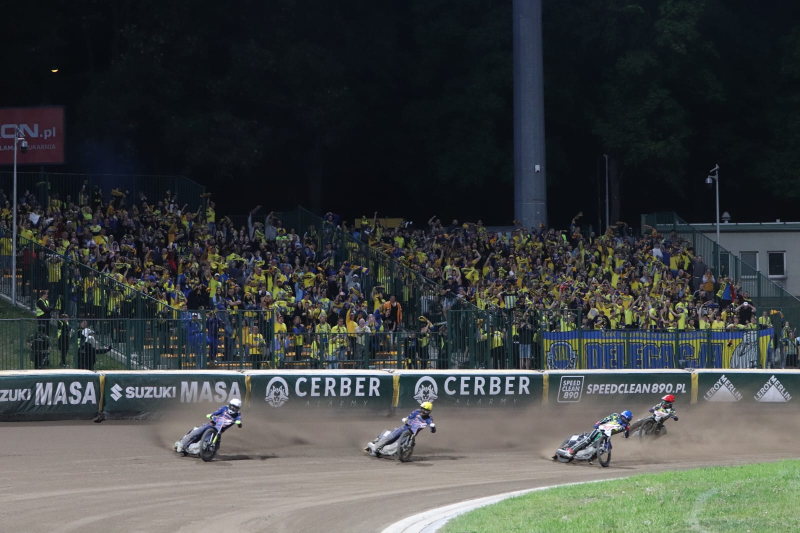 37/52 Żużel: NovyHotel Falubaz Zielona Góra - ebut.pl Stal Gorzów