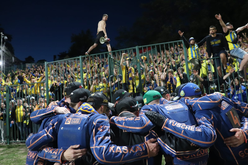 52/52 Żużel: NovyHotel Falubaz Zielona Góra - ebut.pl Stal Gorzów