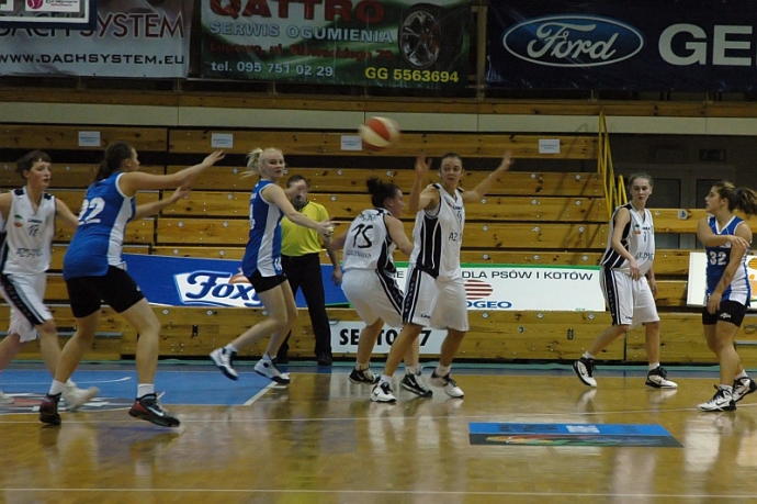22/25 AZS II PWSZ Gorzów - MUKS Poznań 61:48 