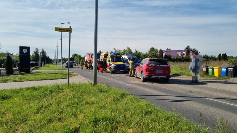 1/5 Zderzenie volkswagena, hondy i chryslera przy Żwirowej