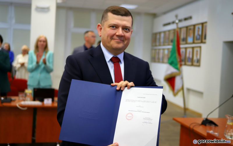 3/8 Ślubowanie prezydenta Gorzowa Jacka Wójcickiego