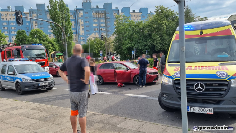 4/7 Wypadek przy Pomorskiej w Gorzowie. Zderzyły się trzy pojazdy