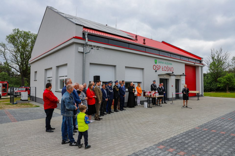 7/13 Strażacy z Łośna mają nową remizę za ponad dwa miliony złotych! Obiekt robi wrażenie