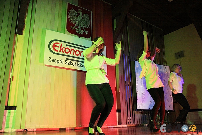 4/11 Gorzów: ZS Ekonomicznych  - Ekonomik pomaga - koncert charytatywny