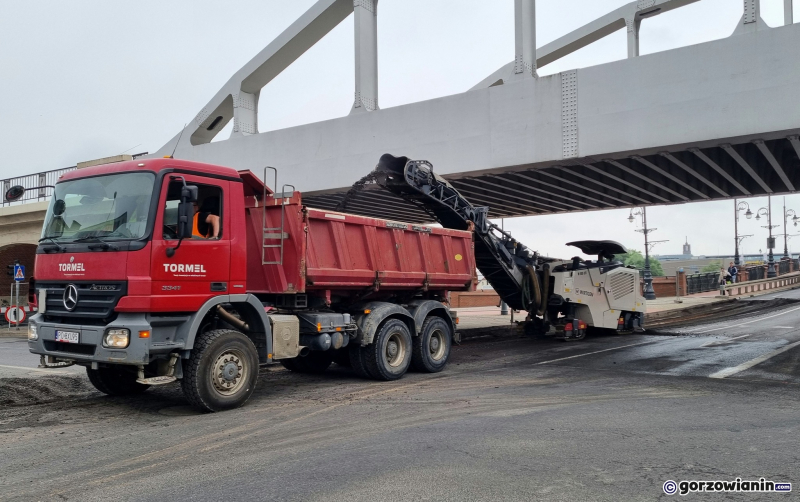 7/11 Frezowanie asfaltu na Spichrzowej