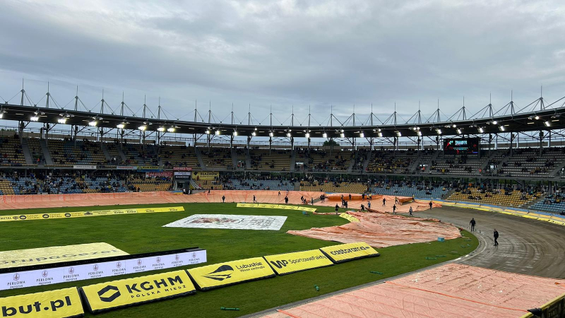 4/5 Cyrk na Jancarzu. Sędzia ogłosił obustronny walkower!