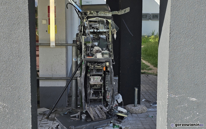 3/6 Wysadzony bankomat w Kłodawie