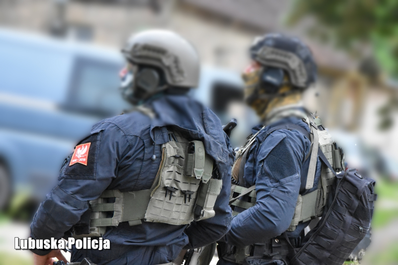 8/14 Policyjna akcja w dwóch mieszkaniach na terenie powiatu gorzowskiego