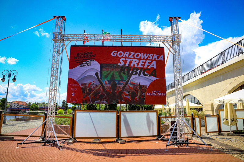 3/6 Strefa kibica powstaje na bulwarze