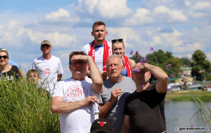 5/26 Mieszkańcy Gorzowa kibicują Polakom w strefie kibica