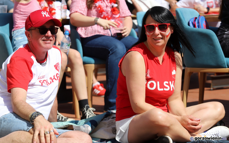 9/26 Mieszkańcy Gorzowa kibicują Polakom w strefie kibica