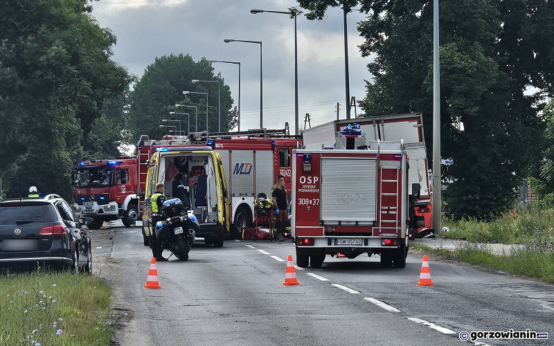 2/7 Śmiertelny wypadek przy ul. Poznańskiej. Nie żyje kierujący skuterem