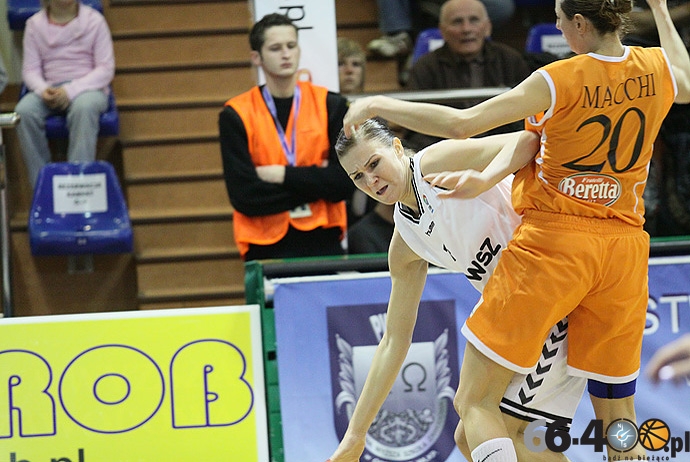 28/51 KSSSE AZS PWSZ Gorzów - Beretta-Famila Schio 70:74