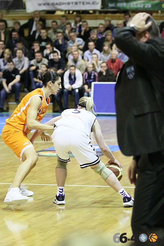 32/51 KSSSE AZS PWSZ Gorzów - Beretta-Famila Schio 70:74