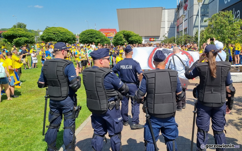 8/20 Przemarsz kibiców Stali Gorzów na mecz z Falubazem