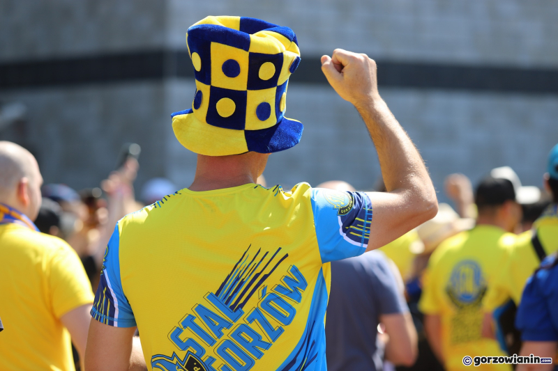 10/20 Przemarsz kibiców Stali Gorzów na mecz z Falubazem