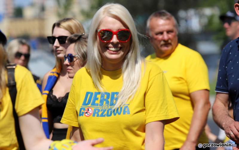 18/20 Przemarsz kibiców Stali Gorzów na mecz z Falubazem