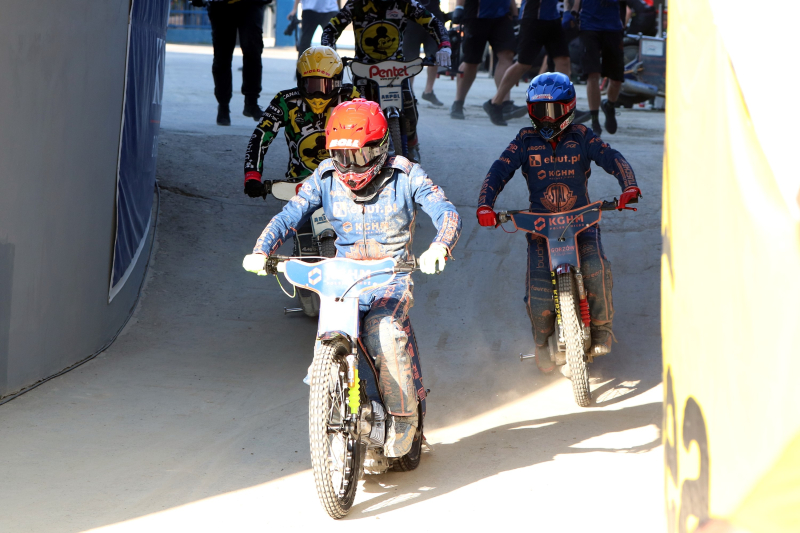 71/90 Żużel: 104. derby Ziemi Lubuskiej Stal Gorzów - Falubaz Zielona Góra