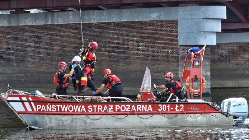 6/13 Odebranie manekina i udana akcja ratownicza na moście Staromiejskim