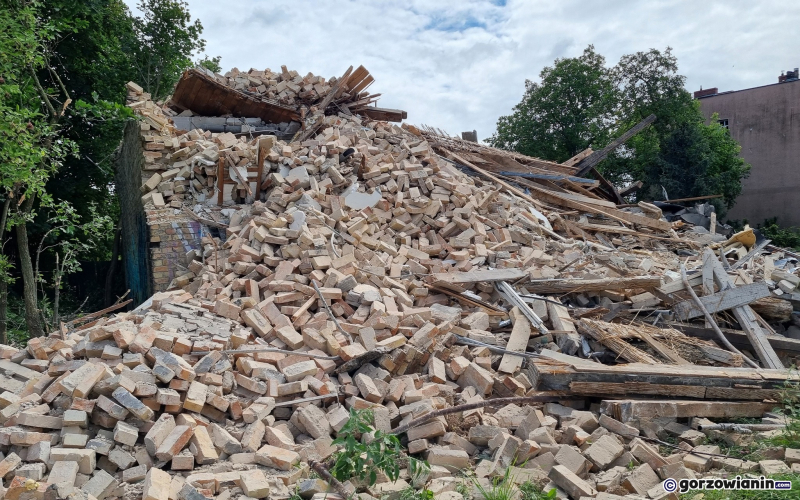 6/8 Wyburzanie kamienicy przy ul. Grobla 