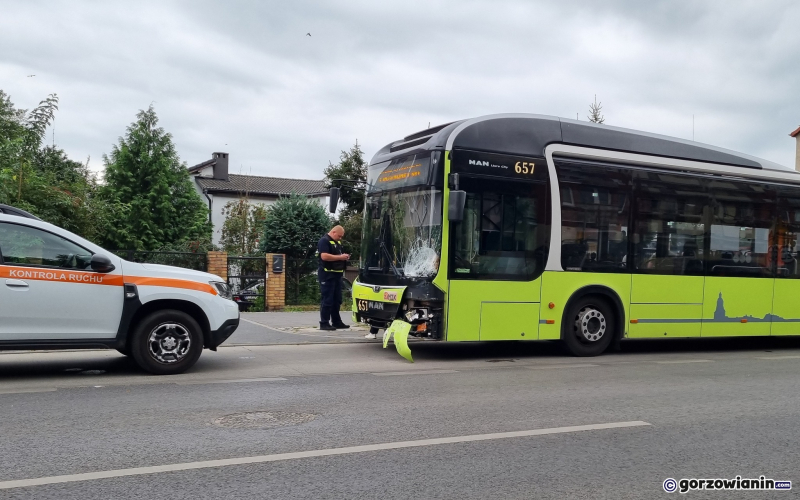 3/5 Mercedes zderzył się z autobusem MZK w Gorzowie