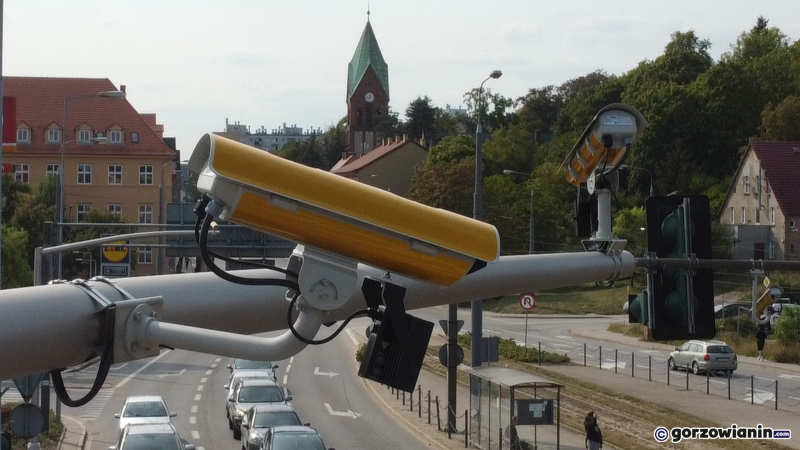 4/8 Kamery na światłach na rondzie Santockim