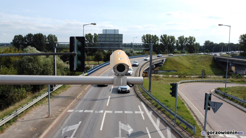 5/8 Kamery na światłach na rondzie Santockim