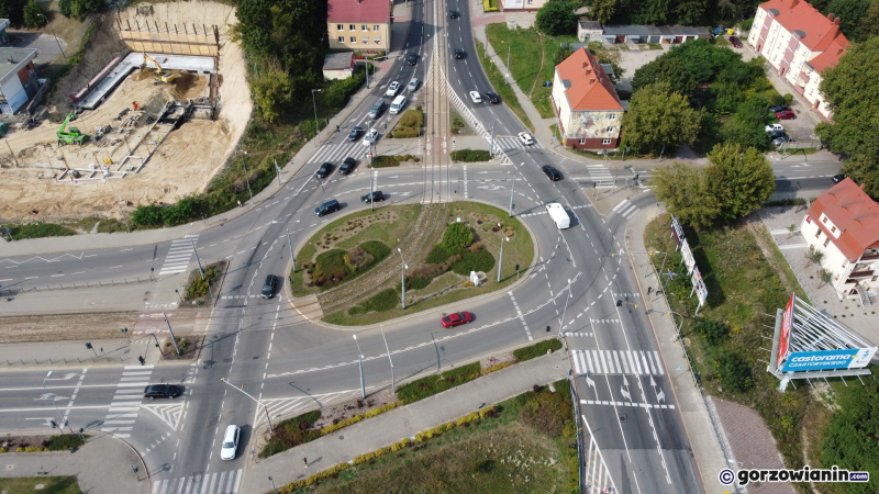 8/8 Kamery na światłach na rondzie Santockim
