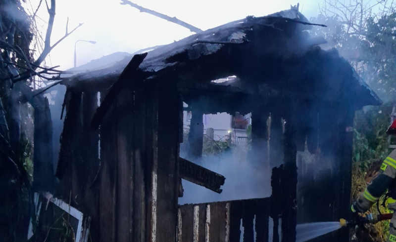 3/6 Pożar altanki przy ul. Kobylogórskiej