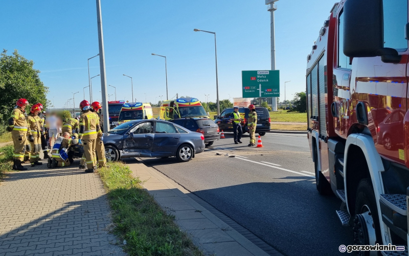 1/6 Zderzenie audi i BMW na Kasprzaka