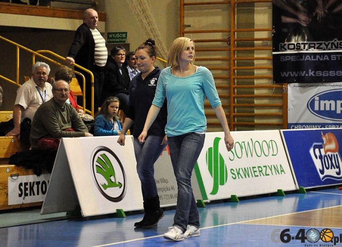 8/62 KSSSE AZS PWSZ Gorzów - Odra Brzeg 56:40  (15:8, 19:11, 11:12, 11:9)