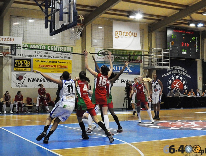 23/62 KSSSE AZS PWSZ Gorzów - Odra Brzeg 56:40  (15:8, 19:11, 11:12, 11:9)